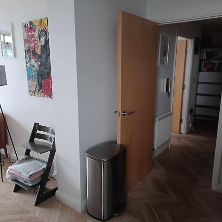 Cosy 1 Bedroom Apartment With Balcony Near Chiswick London Eksteriør bilde