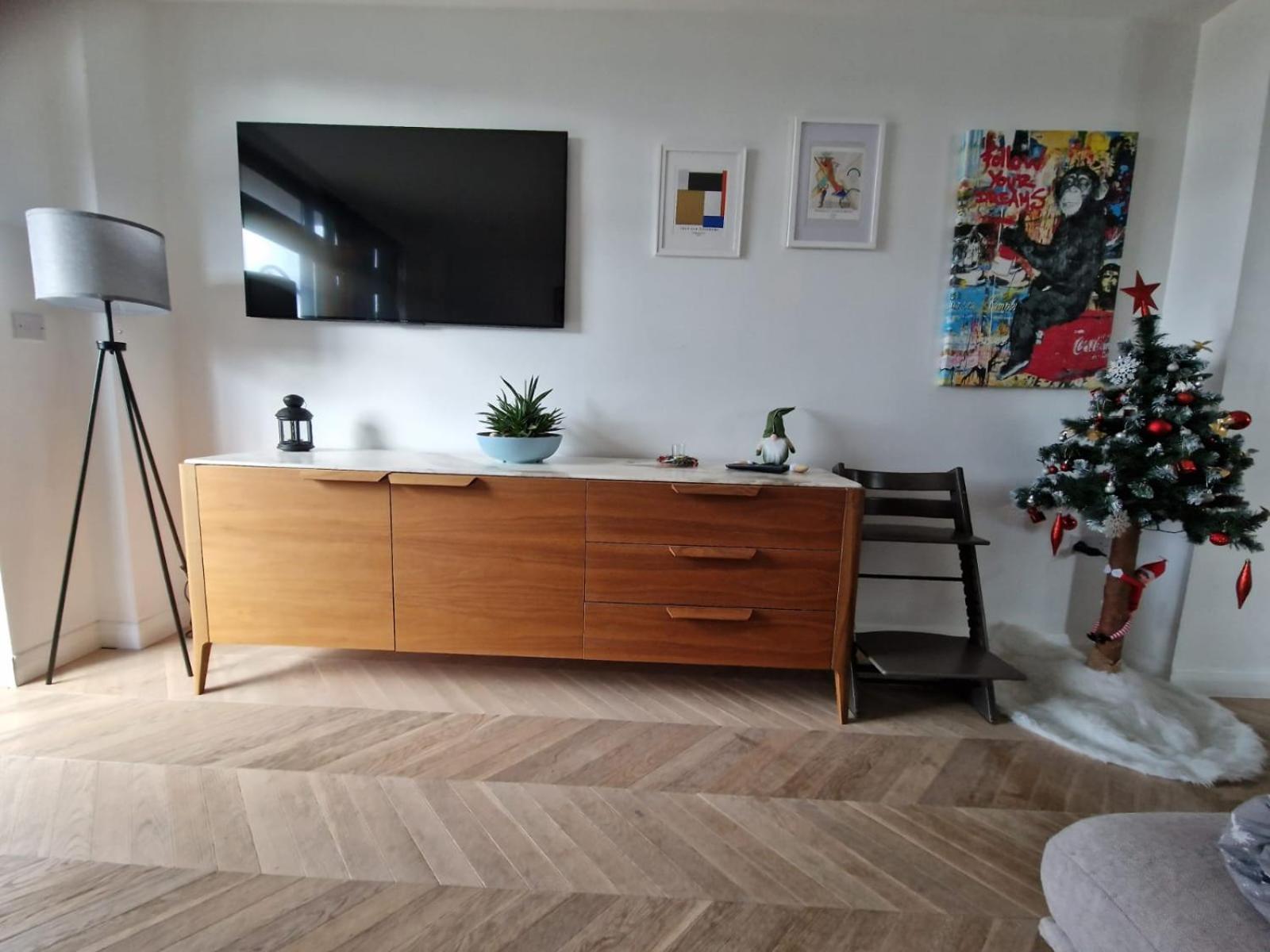 Cosy 1 Bedroom Apartment With Balcony Near Chiswick London Eksteriør bilde